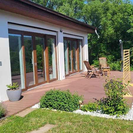 Apartman S Bazenem A Saunou Kadan Luaran gambar