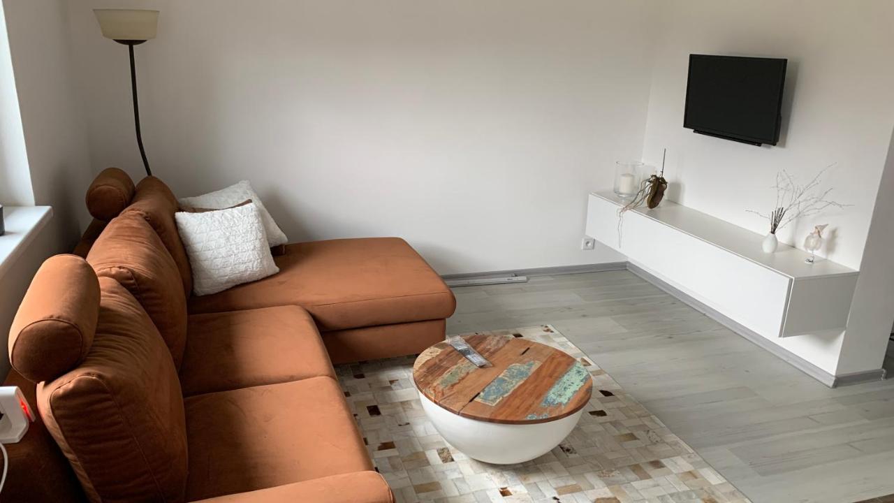 Apartman S Bazenem A Saunou Kadan Luaran gambar