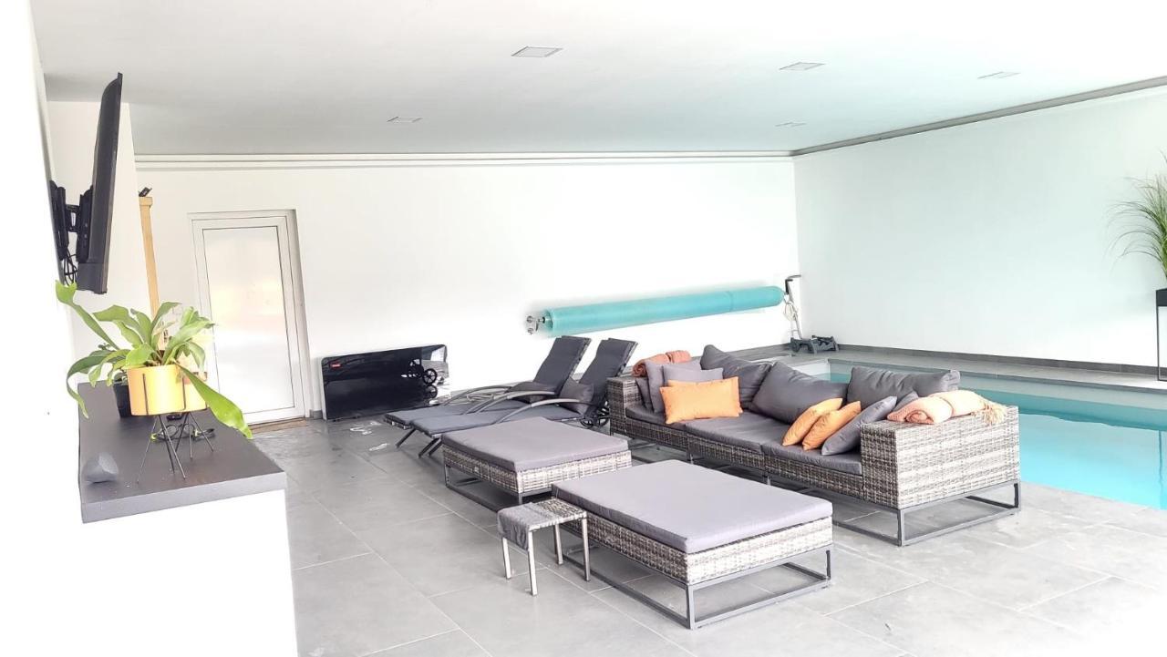 Apartman S Bazenem A Saunou Kadan Luaran gambar
