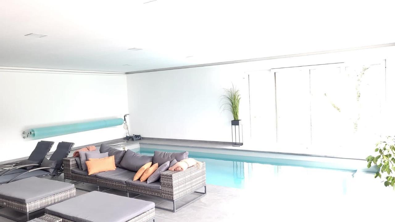 Apartman S Bazenem A Saunou Kadan Luaran gambar