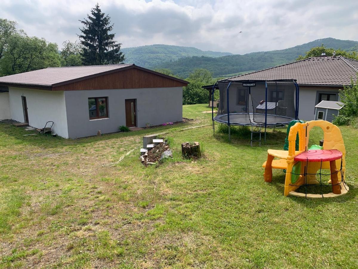 Apartman S Bazenem A Saunou Kadan Luaran gambar